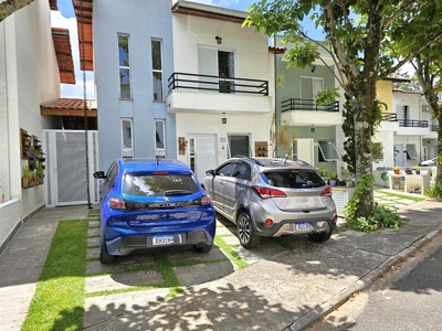 Casa em Jardim Rebelato, Cotia/SP de 130m² 3 quartos à venda por R$ 719.000,00