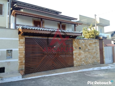 Casa em Mantiqueira, Mairiporã/SP de 259m² 3 quartos à venda por R$ 1.299.000,00