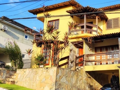 Casa em Sapê, Niterói/RJ de 400m² 3 quartos à venda por R$ 1.099.000,00
