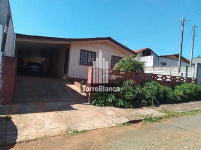 Casa em Uvaranas, Ponta Grossa/PR de 110m² 3 quartos à venda por R$ 149.000,00