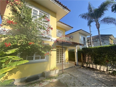 Casa em Vargem Pequena, Rio de Janeiro/RJ de 107m² 4 quartos à venda por R$ 769.000,00