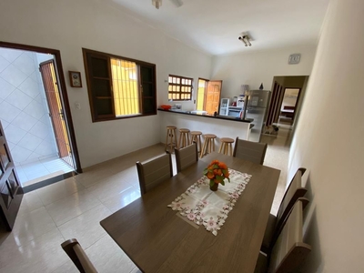 Casa em Vila Caiçara, Praia Grande/SP de 150m² 2 quartos à venda por R$ 399.000,00