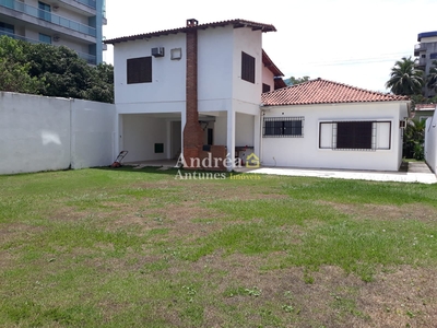 Casa em Vila Nova, Cabo Frio/RJ de 250m² 4 quartos à venda por R$ 1.799.000,00