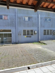 Galpão em Floresta, Joinville/SC de 600m² para locação R$ 15.000,00/mes