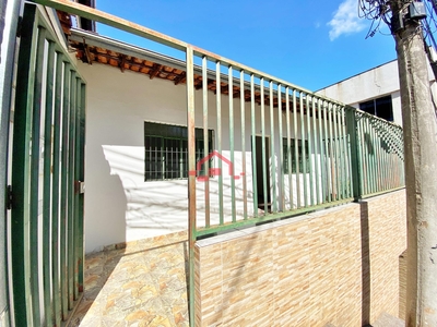 Kitnet em Carlos Prates, Belo Horizonte/MG de 50m² 1 quartos para locação R$ 950,00/mes