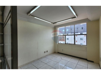 Sala em Santa Efigênia, Belo Horizonte/MG de 38m² à venda por R$ 159.000,00