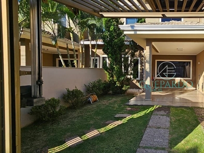 Sobrado em Jardim Burle Marx, Londrina/PR de 156m² 4 quartos à venda por R$ 849.000,00