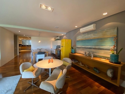Apartamento à venda em Santo Amaro com 330 m², 4 quartos, 4 suítes, 3 vagas