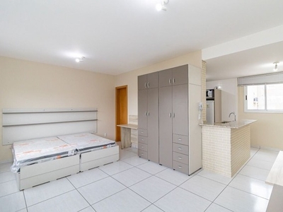 Apartamento com 1 dormitório para alugar, 50 m² por R$ 1.971,00/mês - Alto da Rua XV - Cur