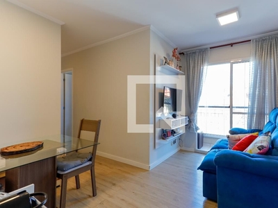 APARTAMENTO no 3º andar com 2 dormitórios e 1 garagem