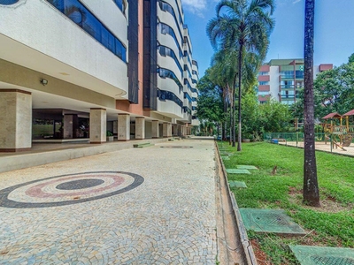Apartamento para aluguel com 5 quartos na Asa Norte, Brasília