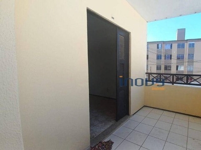 Casa com 3 dormitórios para alugar por R$ 1.390/mês - Maraponga - Fortaleza/CE