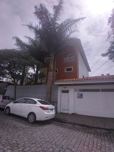 Casa para aluguel com 483 metros quadrados com 6 quartos em Centro - Mogi das Cruzes - SP