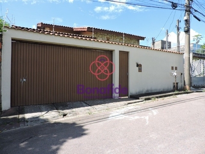 JUNDIAÍ - Casa Padrão - VILA BANDEIRANTES