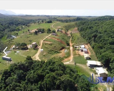 Excelente Terreno com aproximadamente 1000m² Atrás da Boate Lua Azul, a 3 km da Praia de