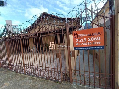 Casa com 2 quartos para alugar no bairro Barreiro, 75m²