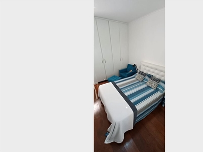 Quarto individual, mobiliado e com contas inclusas