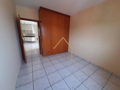 Apartamento com 1 Quarto e 1 banheiro para Alugar, 70 m² por R$ 1.150/Mês