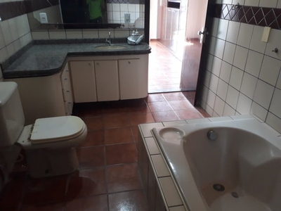 Casa com 2 Quartos e 1 banheiro à Venda, 120 m² por R$ 120.000