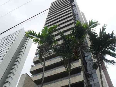 Apartamento com 4 quartos à venda no bairro Jaqueira, 300m²