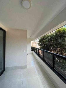 Apartamento com 4 quartos para alugar no bairro Ouro Preto, 110m²