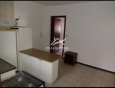 Casa no Bairro Velha em Blumenau com 3 Dormitórios (3 suítes) e 160 m²