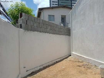 Casa 3 dormitórios para Venda em Recife, Campo Grande, 3 dormitórios, 2 banheiros, 2 vagas