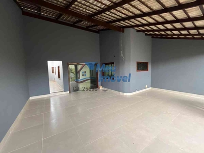 Casa com 3 quartos à venda no bairro Setor Habitacional Vicente Pires, 200m²