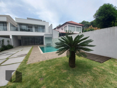 Casa em Barra da Tijuca, Rio de Janeiro/RJ de 380m² 5 quartos à venda por R$ 3.789.000,00