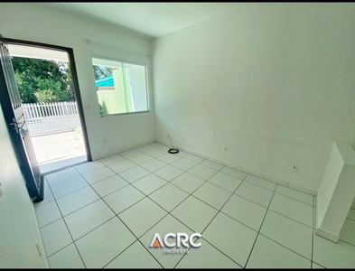 Casa no Bairro Itoupavazinha em Blumenau com 2 Dormitórios e 63 m²