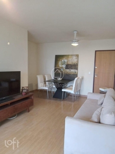 Apartamento à venda em Barra da Tijuca com 91 m², 2 quartos, 1 suíte, 1 vaga