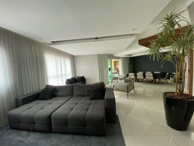 Apartamento à venda em Santana com 189 m², 3 quartos, 3 suítes, 4 vagas