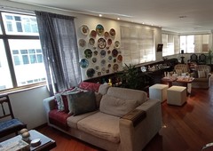 Excelente apartamento com 4 quarto sendo 2 suites e 3 vagas de garagem ? venda no bairro Serra em Belo Horizonte, Minas Gerais.