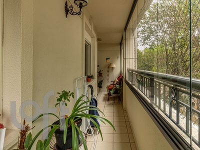 Apartamento à venda em Vila Romana com 74 m², 2 quartos, 1 suíte, 1 vaga