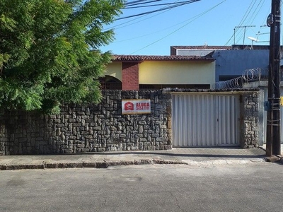 (CA135) Casa com 206m²-M. Castelo-Fortaleza
