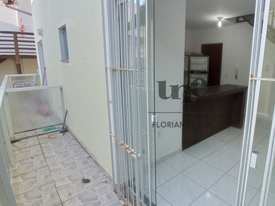 Apartamento em Saco dos Limões, Florianópolis/SC de 40m² 1 quartos para locação R$ 1.950,00/mes