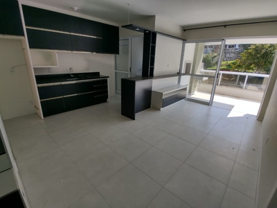 Apartamento em Saco Grande, Florianópolis/SC de 87m² 2 quartos à venda por R$ 749.000,00 ou para locação R$ 3.300,00/mes