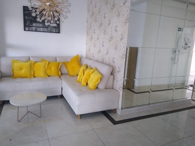 Apartamento em Vila Guilhermina, Praia Grande/SP de 77m² 2 quartos para locação R$ 2.500,00/mes