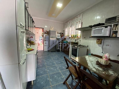 Casa com 2 Quartos e 2 banheiros à Venda, 136 m² por R$ 500.000