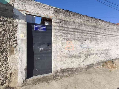 Casa com 2 quartos para alugar no bairro Serrano, 70m²