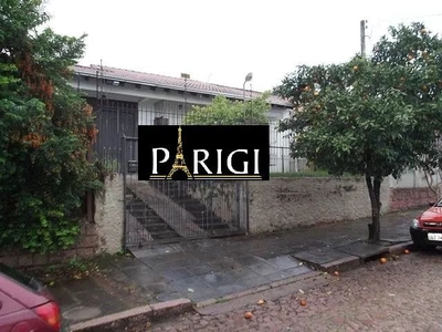 Casa com 3 dormitórios para alugar, 142 m² por R$ 2.766,66/mês - Cavalhada - Porto Alegre/