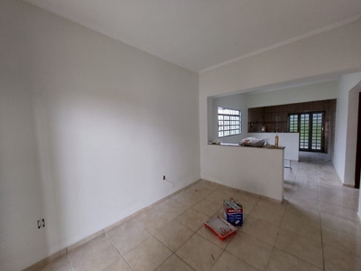 Casa em Jardim Ipê VI, Mogi Guaçu/SP de 145m² 2 quartos à venda por R$ 279.000,00