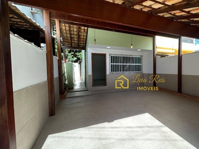 Casa em Jardim Marileia, Rio das Ostras/RJ de 100m² 2 quartos à venda por R$ 359.000,00