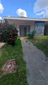 Casa em Santa Eliza, Votuporanga/SP de 10m² 3 quartos para locação R$ 1.800,00/mes