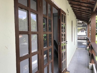Casa em Stella Maris, Salvador/BA de 150m² 3 quartos para locação R$ 2.700,00/mes