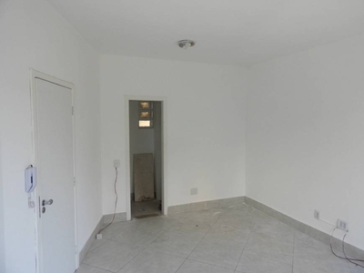 Sala Comercial e 1 banheiro para Alugar, 35 m² por R$ 1.300/Mês