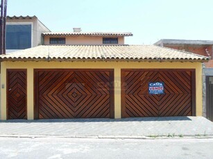 Casa à venda por R$ 1.380.000