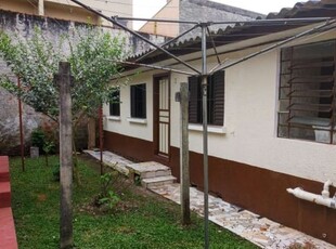 Casa residencial com 1 quarto para alugar, 50.00 m2 por r$620.00 - boa vista - curitiba/pr