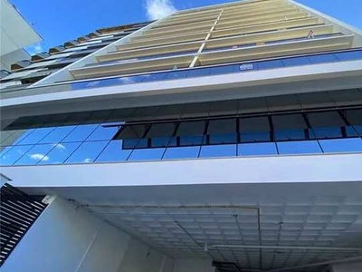 Apartamento alto padrão com 4 quartos sendo 2 suítes, 3 vagas de garagem na rua Tiradentes