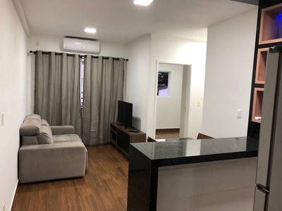 Apartamento com 2 Quartos e 2 banheiros para Alugar, 58 m² por R$ 2.409/Mês